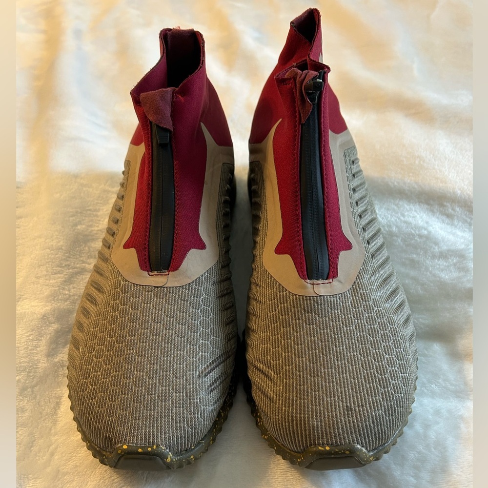 Adidas Alphabounce 5.8 zip Trace Olive Burgundy running shoes size 10 - Picture 2 of 10